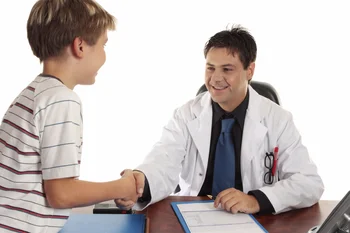 Подросток на приеме у врача